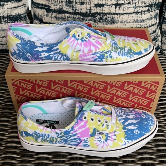 Vans Tie-Dye Canvas Low-Top Sneakers in Blue, Pink, Yellow - Picture 2 of 16